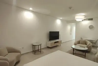 Darvesta | Spacious Studio Apartment – Viva Bahriya, The Pearl