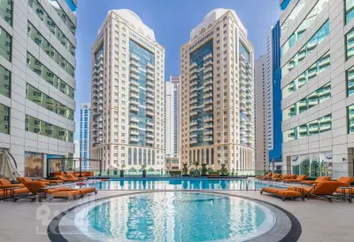 Beverly Hills Tower | Furnished 3BR Duplex – Bills Included