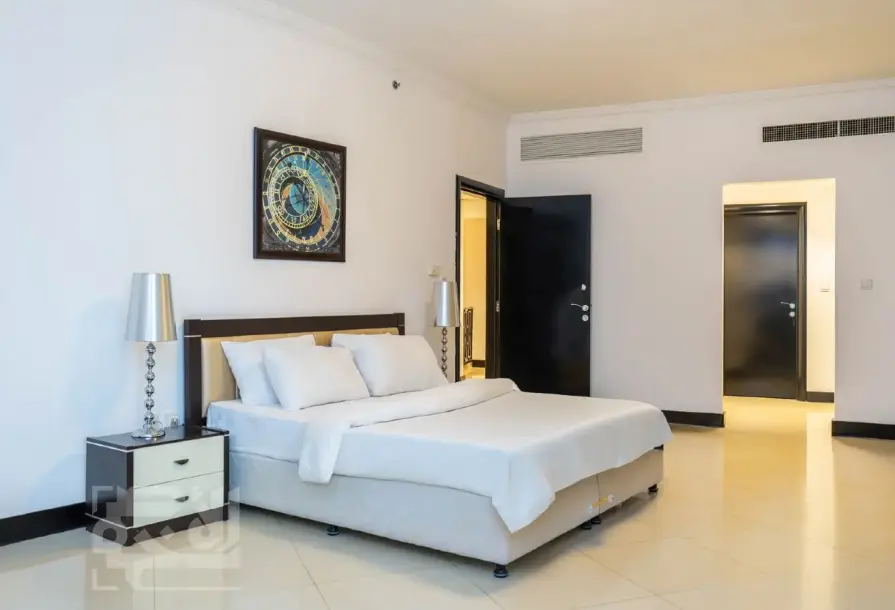 Beverly Hills Tower | Furnished 3BR Duplex – Bills Included-7