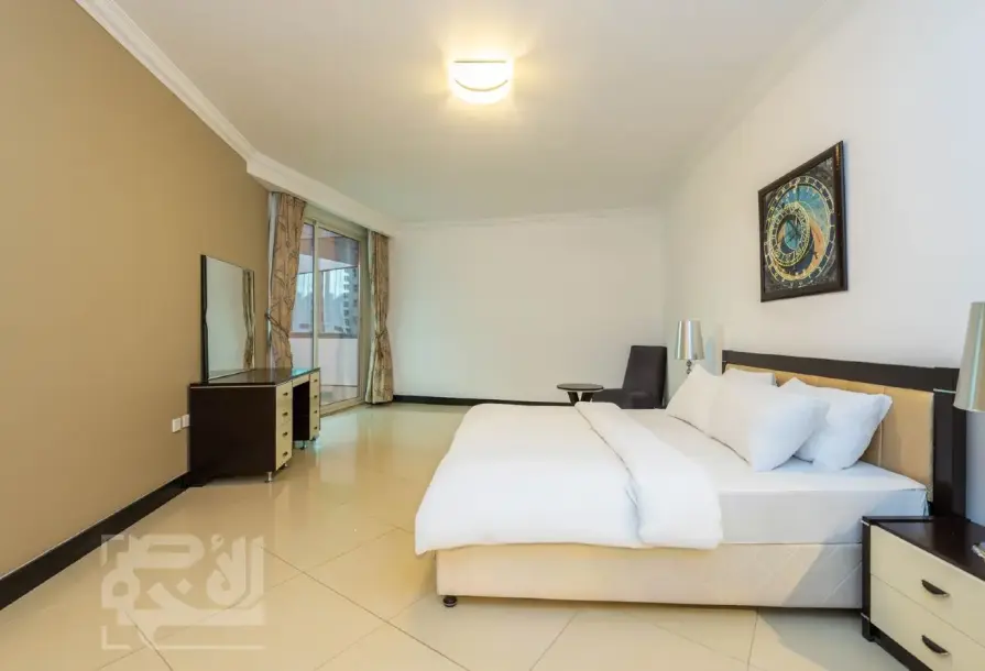 Beverly Hills Tower | Furnished 3BR Duplex – Bills Included-8