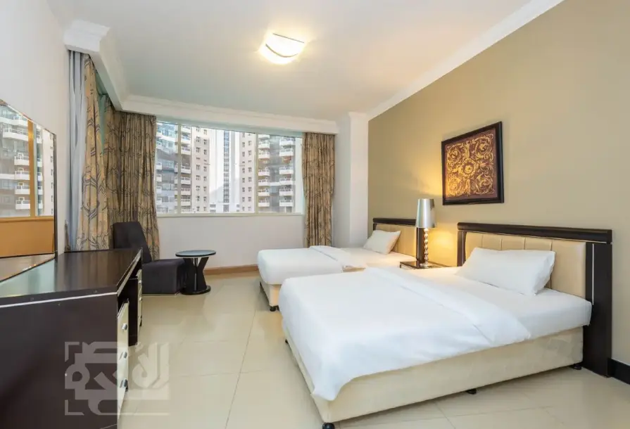 Beverly Hills Tower | Furnished 3BR Duplex – Bills Included-10