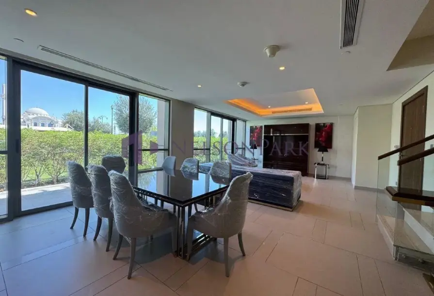 Abraj Bay | Furnished 2BR Duplex – Bills Included-4