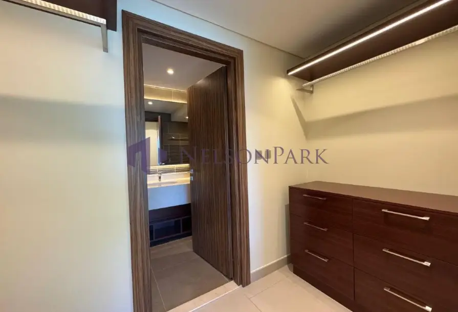 Abraj Bay | Furnished 2BR Duplex – Bills Included-8