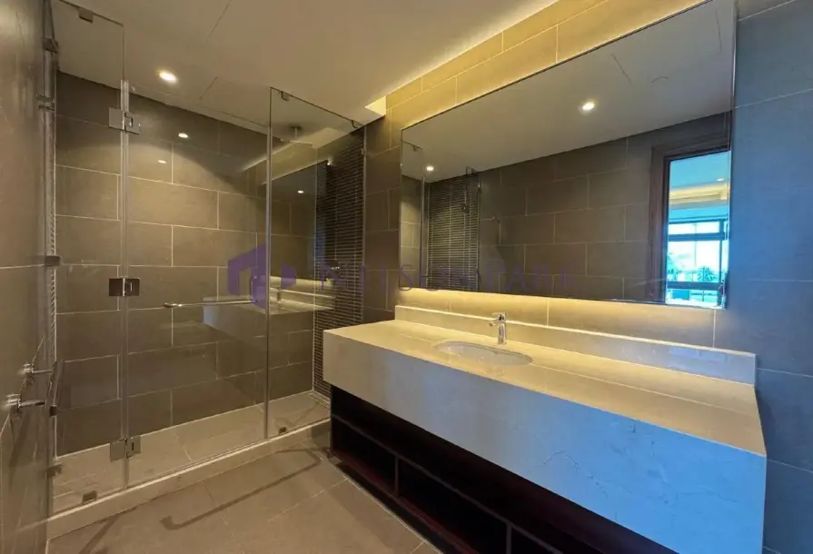 Abraj Bay | Furnished 2BR Duplex – Bills Included-10