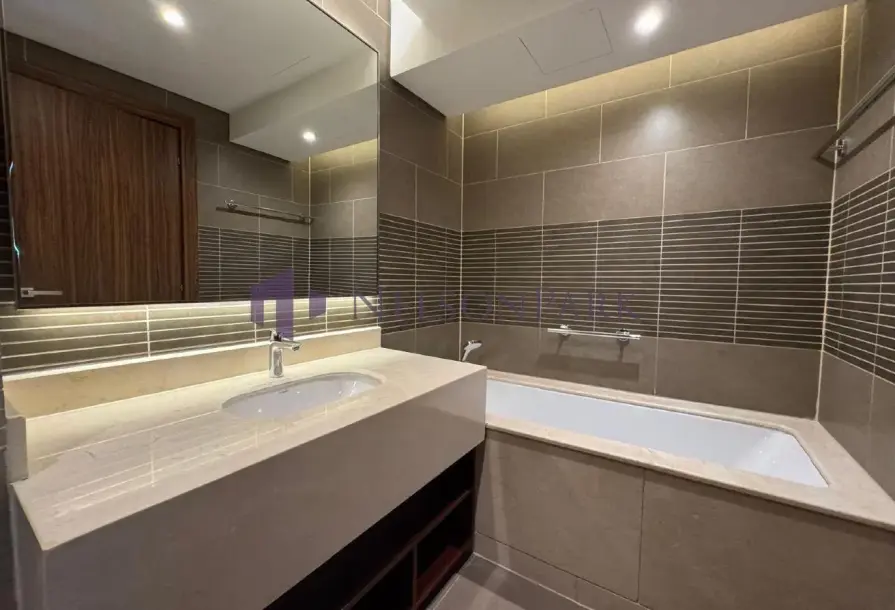 Abraj Bay | Furnished 2BR Duplex – Bills Included-11