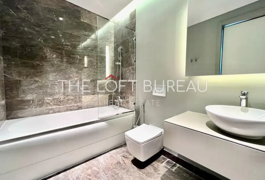 Waterfront Townhouse | Ready to Move-In-10