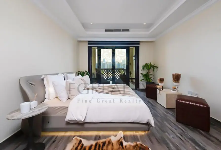 Marina View Townhouse | Stylish 1BR | Porto Arabia-9