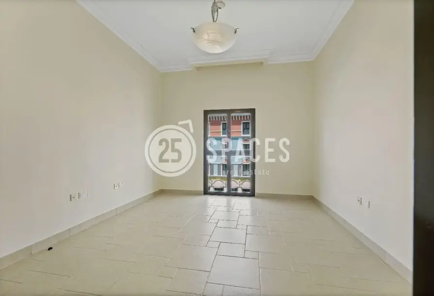 Darvesta | Modern 1BR Apartment – Piazza View-3