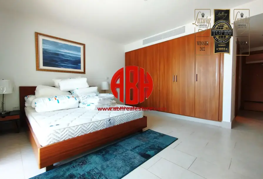 Beachfront Townhouse | Viva Bahriya-5