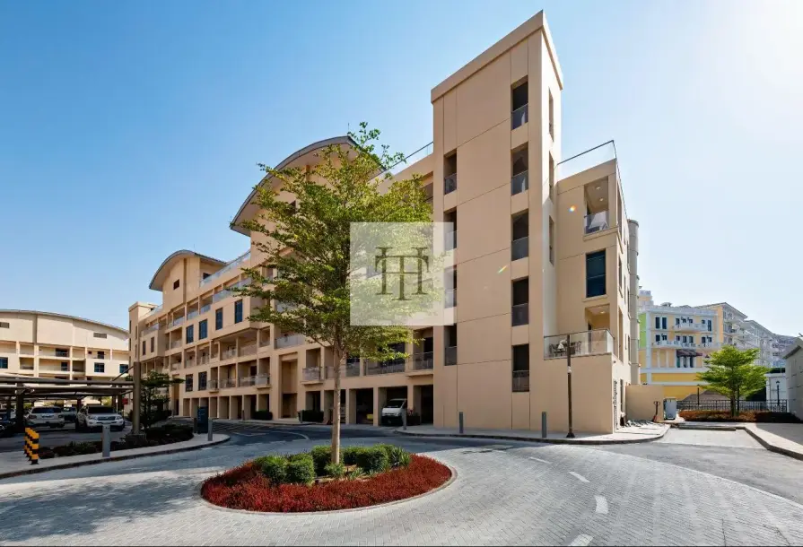 Hilton Serviced 2BR Townhouse | Bills Included | No Commission-0