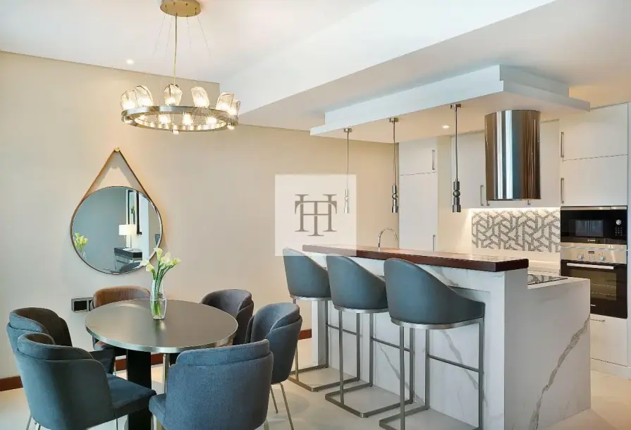 Hilton Serviced 2BR Townhouse | Bills Included | No Commission-9