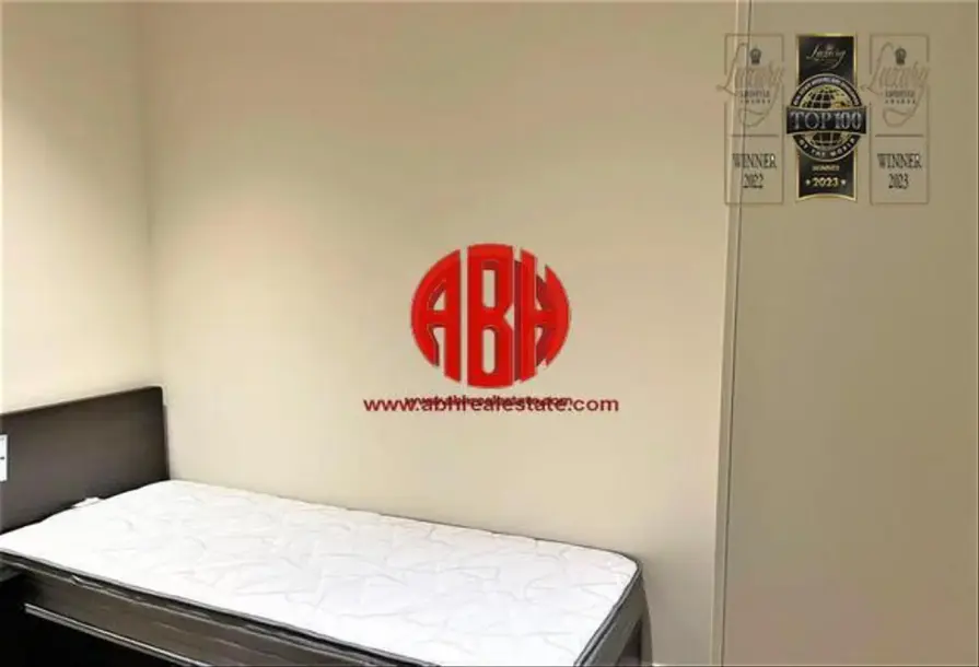 Signature | 3BR + Maid Penthouse with Bills Included-9
