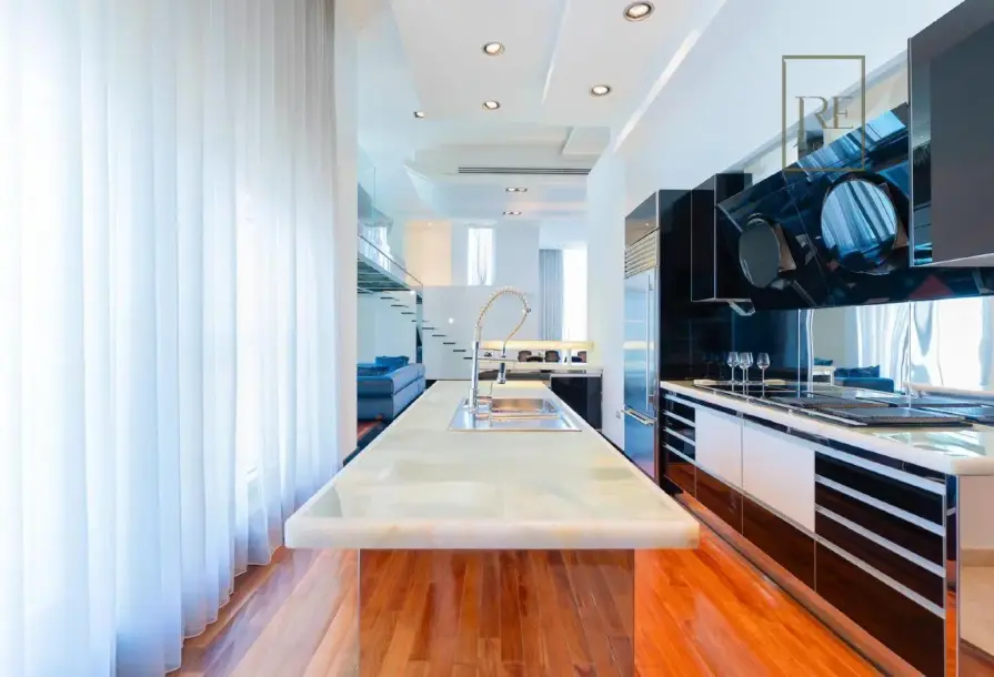 Signature SeaView Penthouse-12