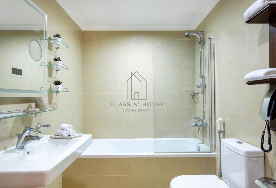 Signature Living | Luxurious 2BR Suites in West Bay-7