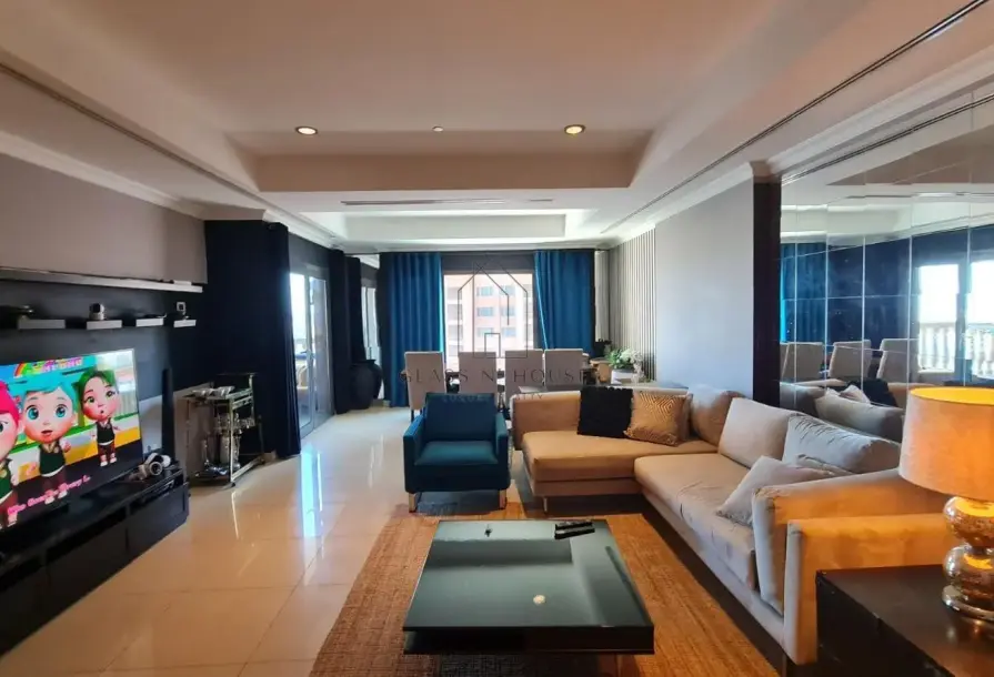 Darvesta Canal View 2BR | Porto Arabia-1