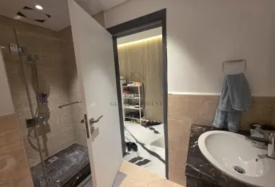 Darvesta Signature 2BR | Sea View | Tower 28