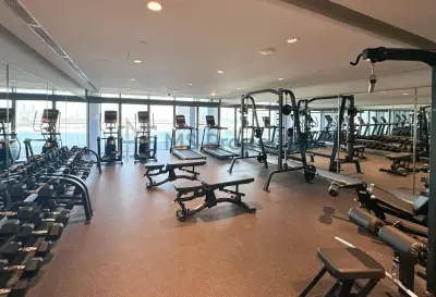 Darvesta | Cozy 2BR Sea-View Apartment