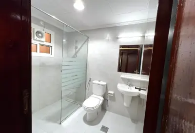 Spacious 2BR Fully Furnished | Al Nasr | No Commission – Darvesta