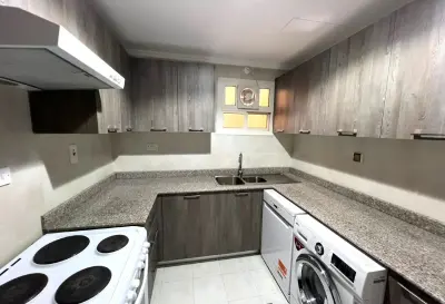 Spacious 2BR Fully Furnished | Al Nasr | No Commission – Darvesta