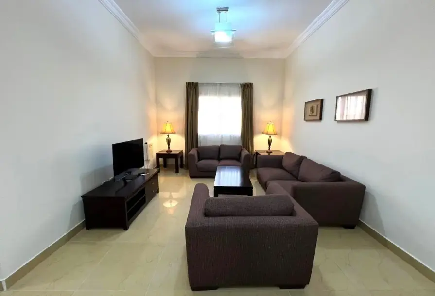 Spacious 2BR Fully Furnished | Al Nasr | No Commission – Darvesta-0