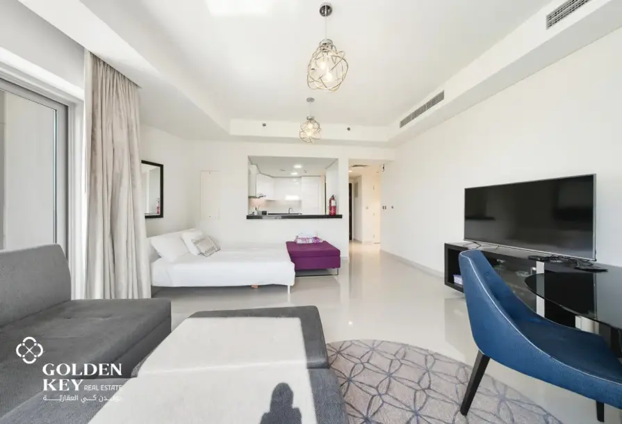 Furnished 1BR with Balcony | Lusail by Darvesta-2