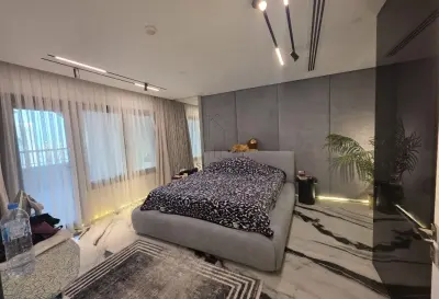 Darvesta Signature 2BR | Sea View | Tower 28