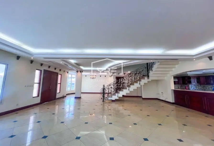 Grand 5BR Family Villa with Private Garden | West Bay – Darvesta-3