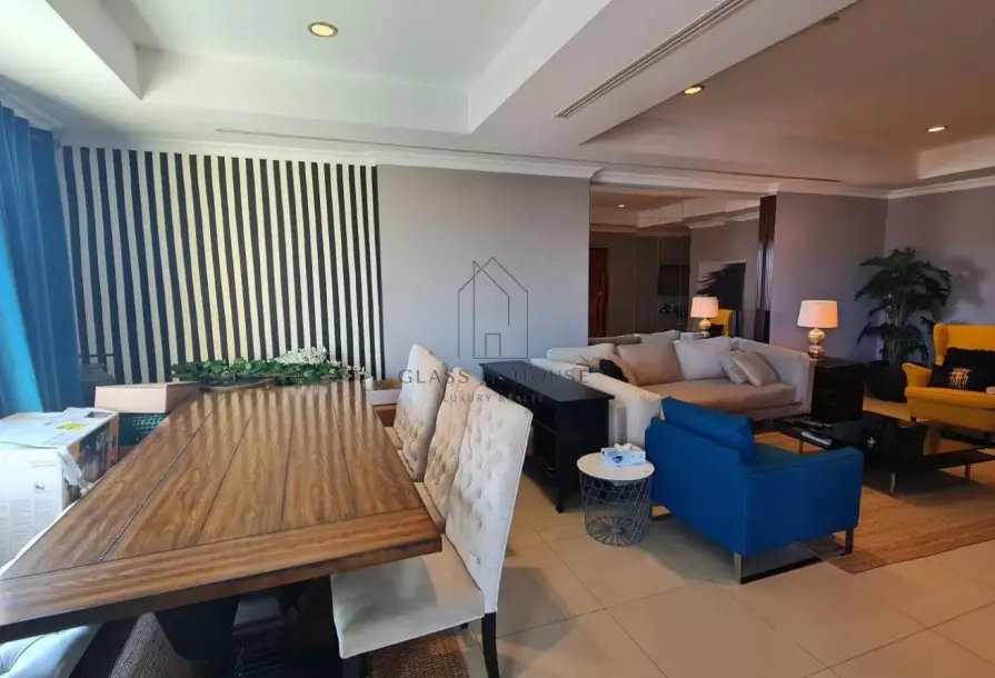 Darvesta Canal View 2BR | Porto Arabia-4