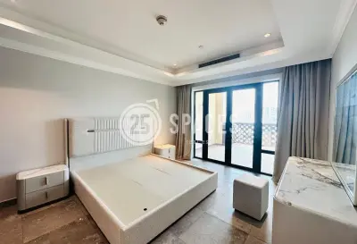 Darvesta | Renovated 1BR Marina-View Townhome