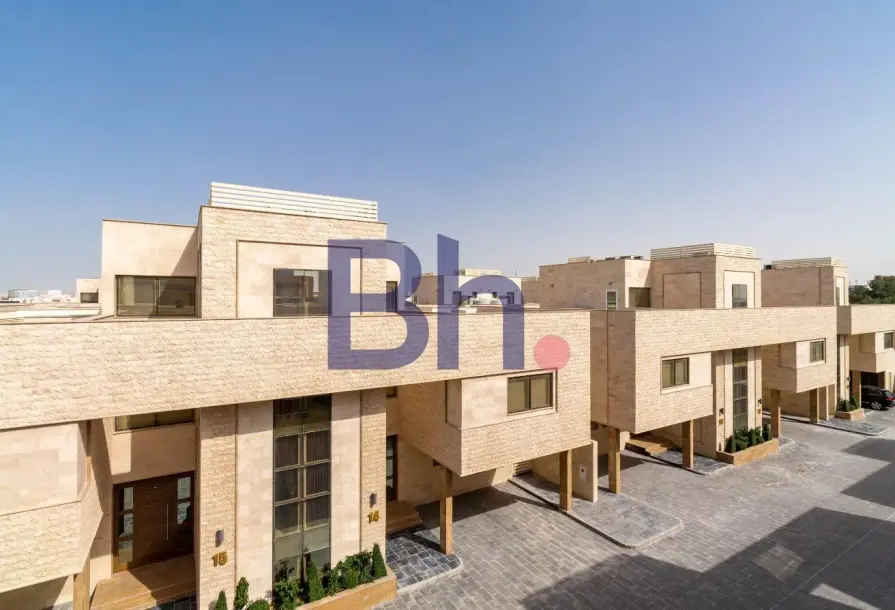 Spacious 4BR + Maid Villa | Fully Furnished | Darvesta-0