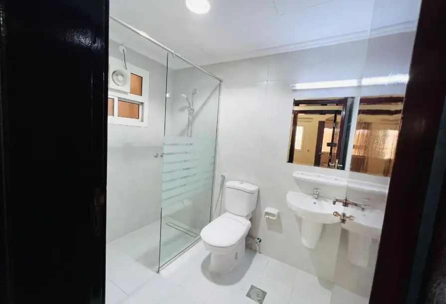 Spacious 2BR Fully Furnished | Al Nasr | No Commission – Darvesta-8