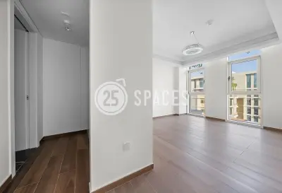 Darvesta Gewan Island | 1BR Crystal Walk View Residence