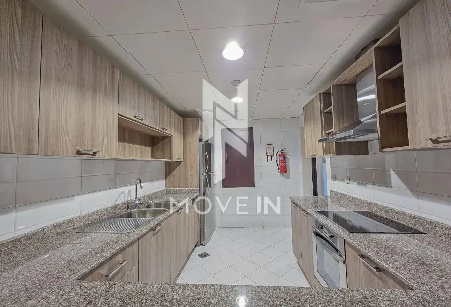 Marina View 2BR | Bills Included | Porto Arabia – Darvesta-8