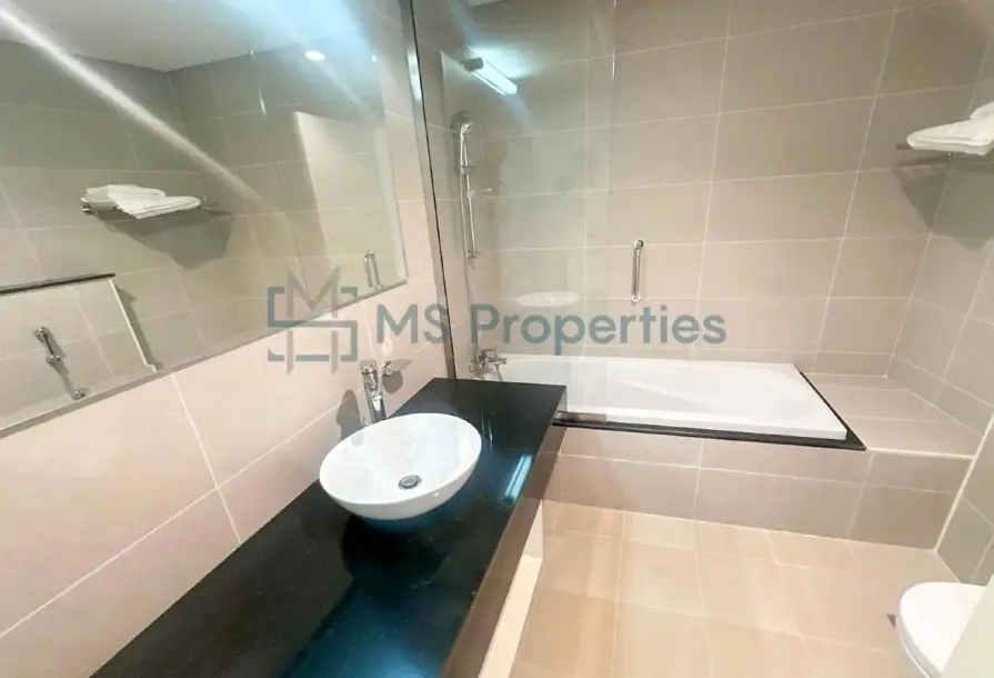 Darvesta | Cozy 2BR Sea-View Apartment-8