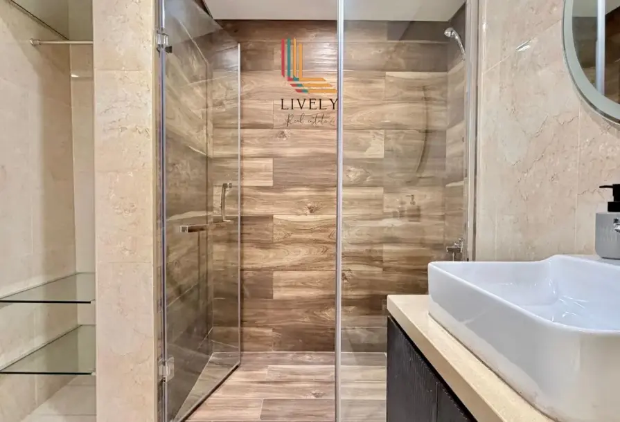 Modern 1-Bedroom with Balcony | Darvesta Residence-9